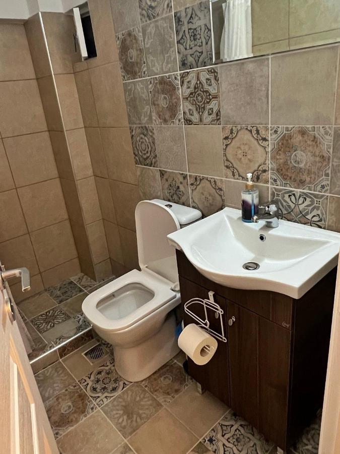 Sunmer Apartment 1Minute From Sea, 15 Min From The Airport Artemis City Center Екстериор снимка